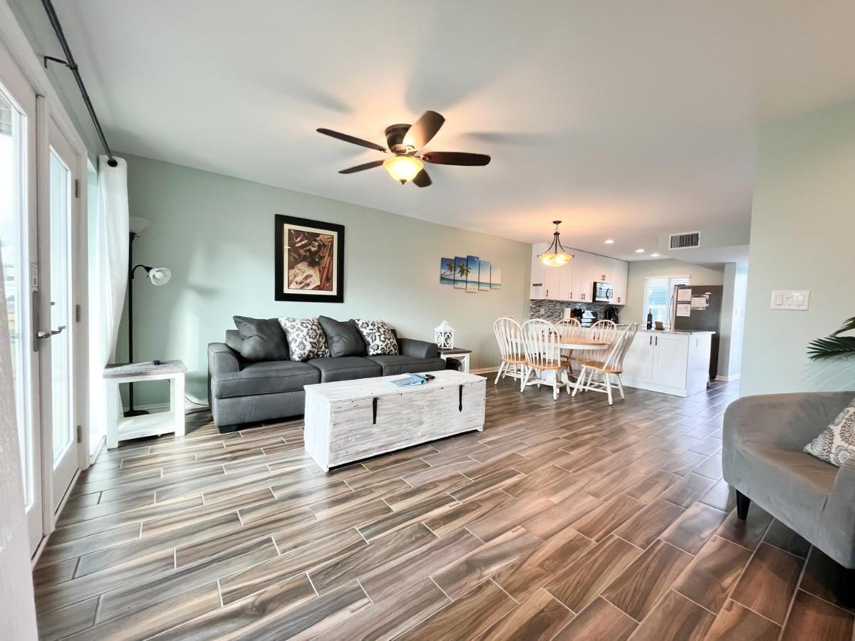 Rockport Waterfront Condo With A View Exterior foto